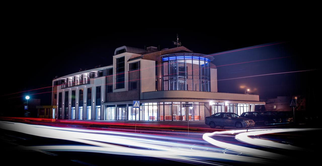Hotel Kosma Kozmin Esterno foto
