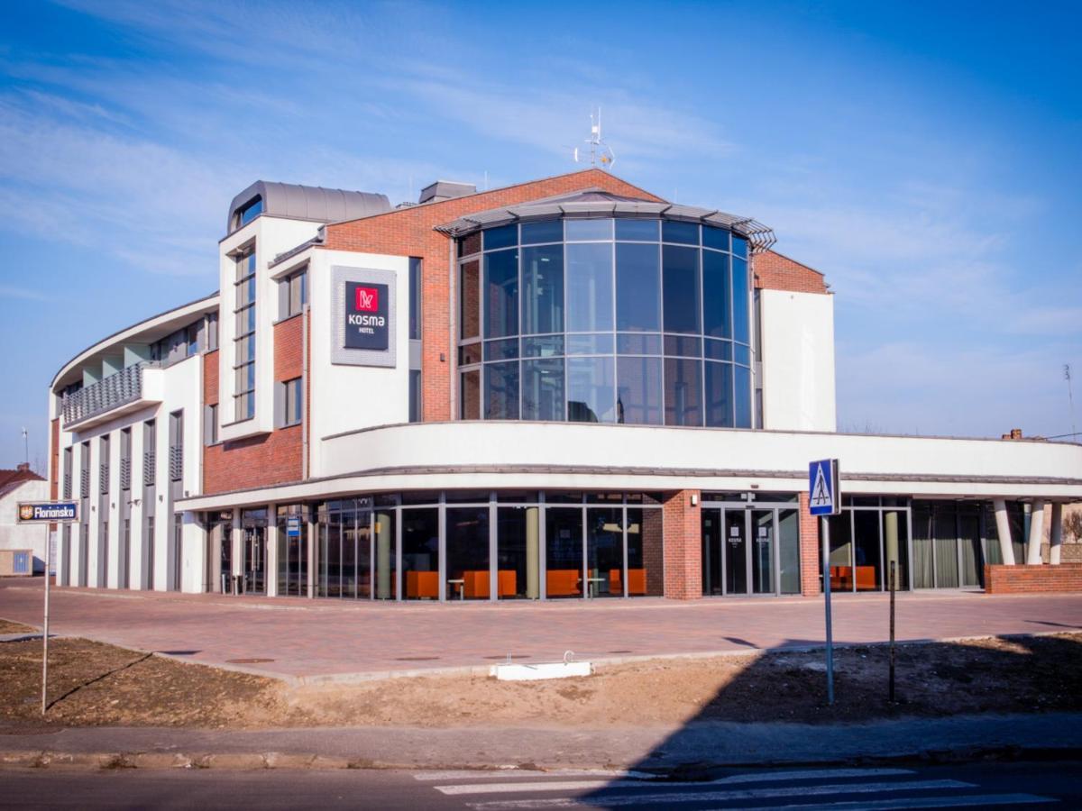 Hotel Kosma Kozmin Esterno foto