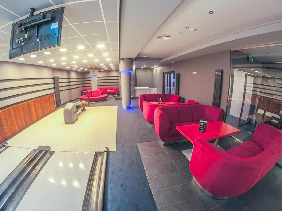 Hotel Kosma Kozmin Esterno foto
